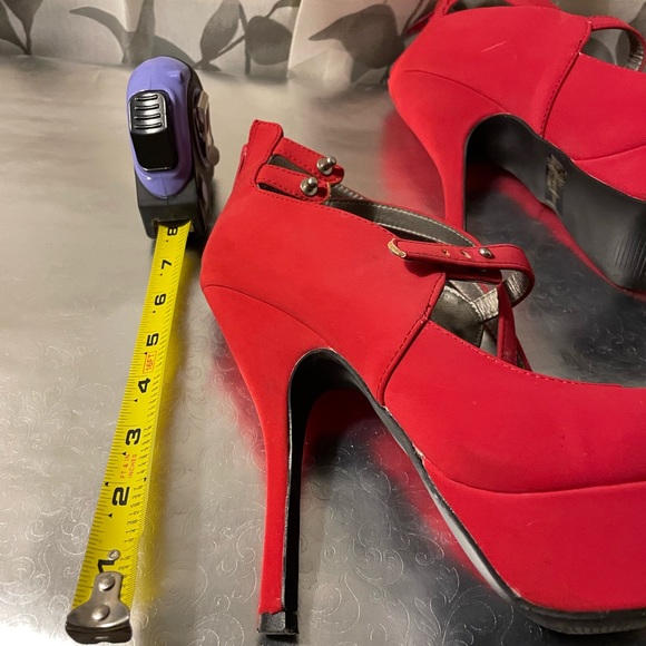 Qupid red platform stilettos - Picture 5 of 6